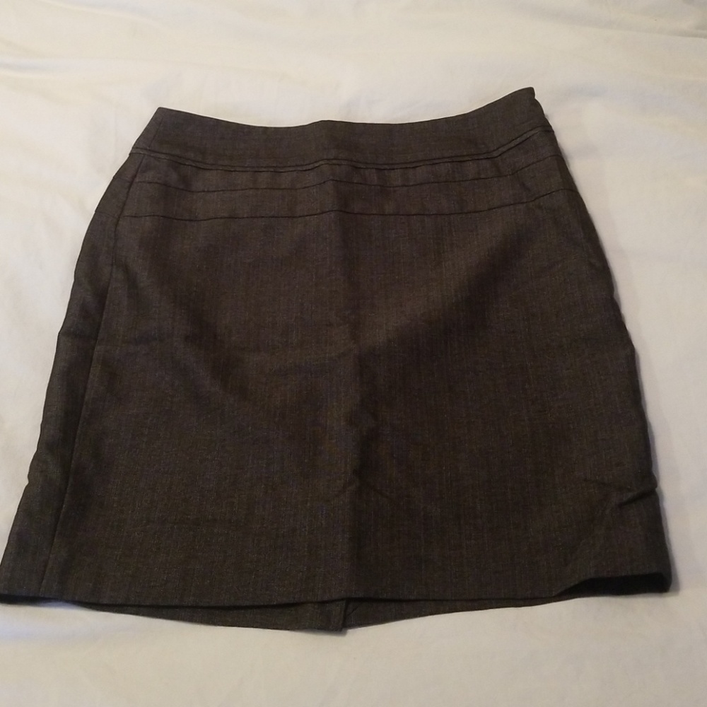 Limited pencil skirt